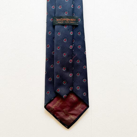 VTG Yves Saint Laurent Mens 100 Silk Tie Navy & Red Dots, Embroidered Logo EUC - Picture 6 of 10
